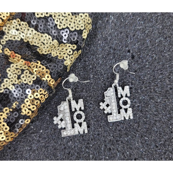 #1 Mom Dangle Earrings with CZ - Picture 2 of 6